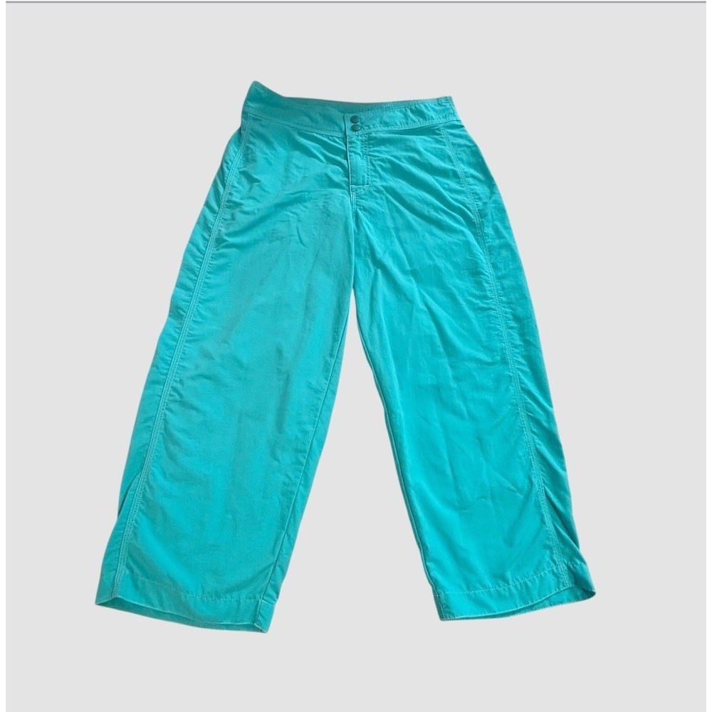 LL Bean Women's Size 6 Turquoise Capri Pants 100% Nylon Hiking Pants